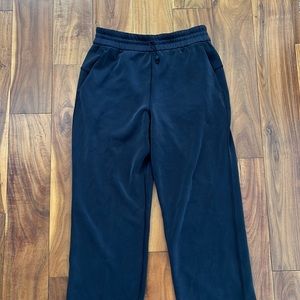 Lululemon cropped softstreme pants